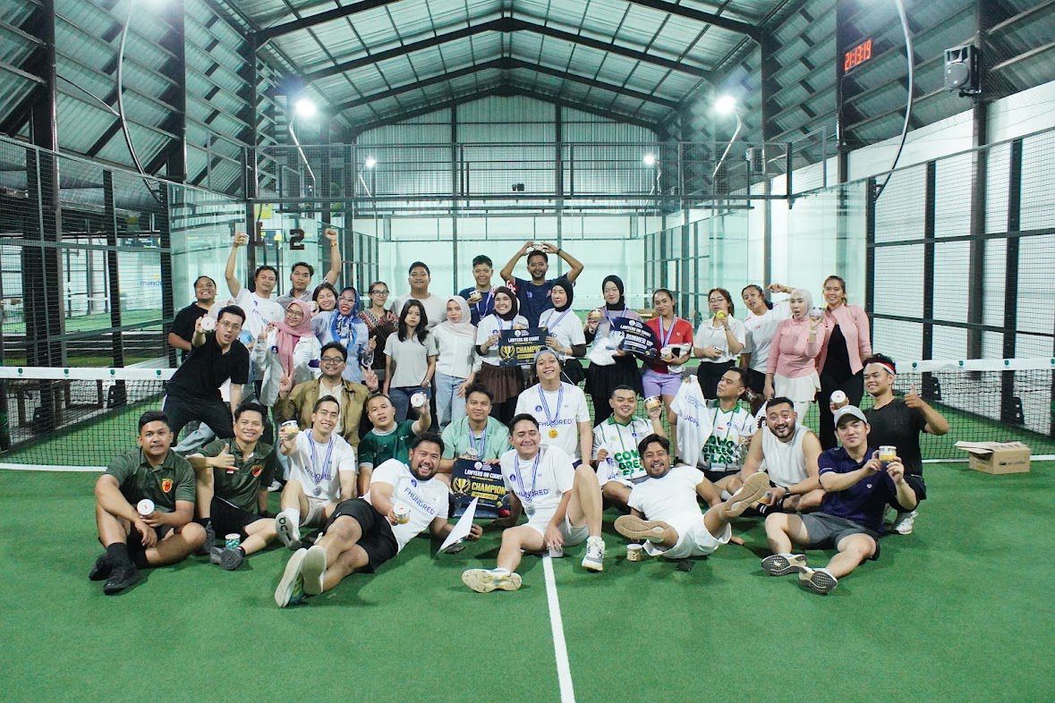 LAWYERS ON COURT : YLC PERADI BANDUNG GELAR MINI EVENT PADEL ANTAR ADVOKAT MUDA