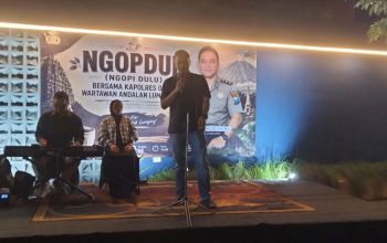 Kapolres Lumajang Tegas: Jangan Ada Jarak antara Polri dan Media Kapolres Lumajang Tegas: Jangan Ada Jarak antara Polri dan Media