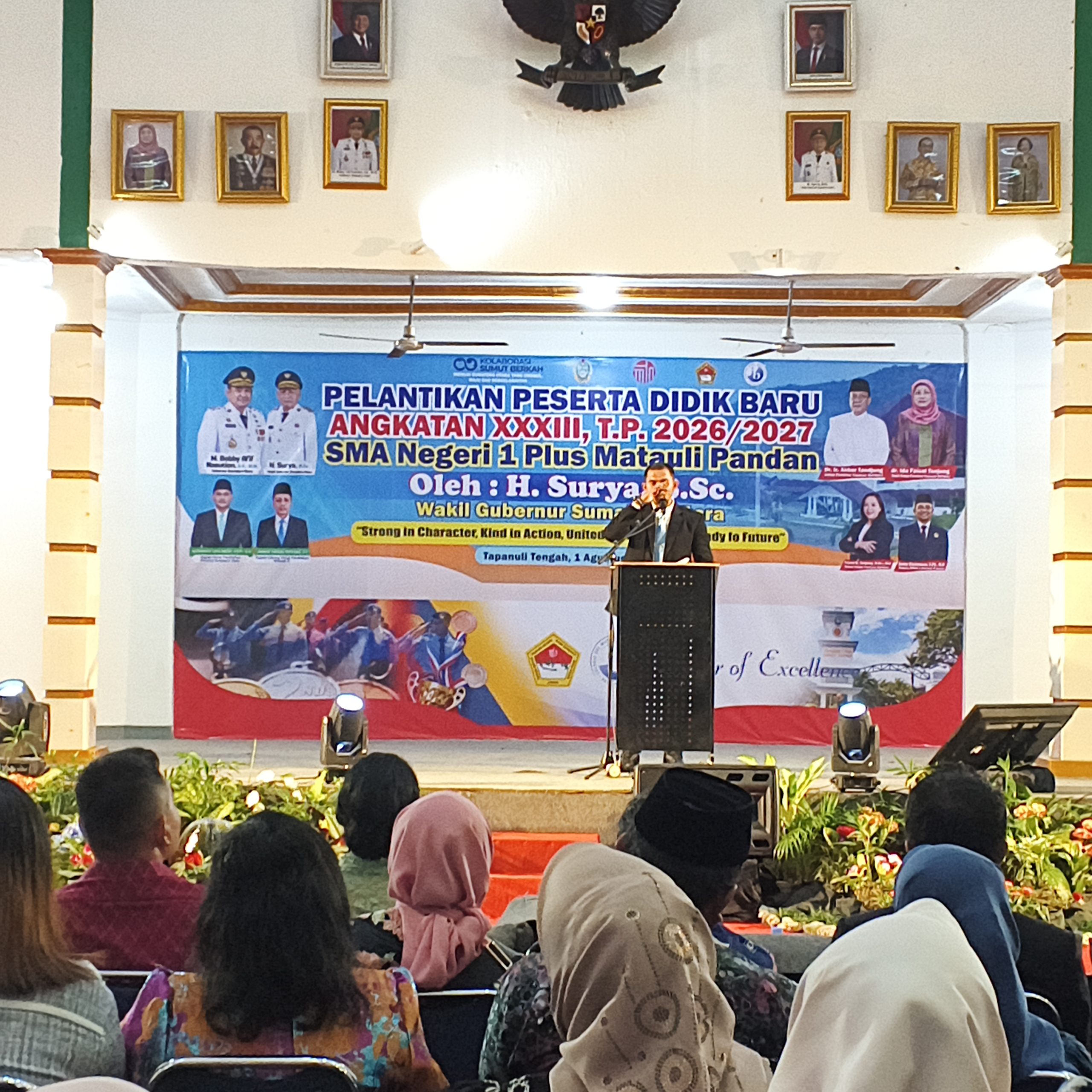 Kepala Dinas Pendidikan Sumut Alexander Sinulingga Lantik Peserta Didik Baru Angkatan XXXIII SMA Negeri 1 Plus Matauli Pandan, Dihadiri Wakil Bupati Mahmud Efendi