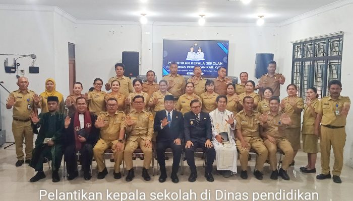 Bupati Karo Lantik 20 kepala sekolah SD dan SMP Negeri di Kabupaten Karo