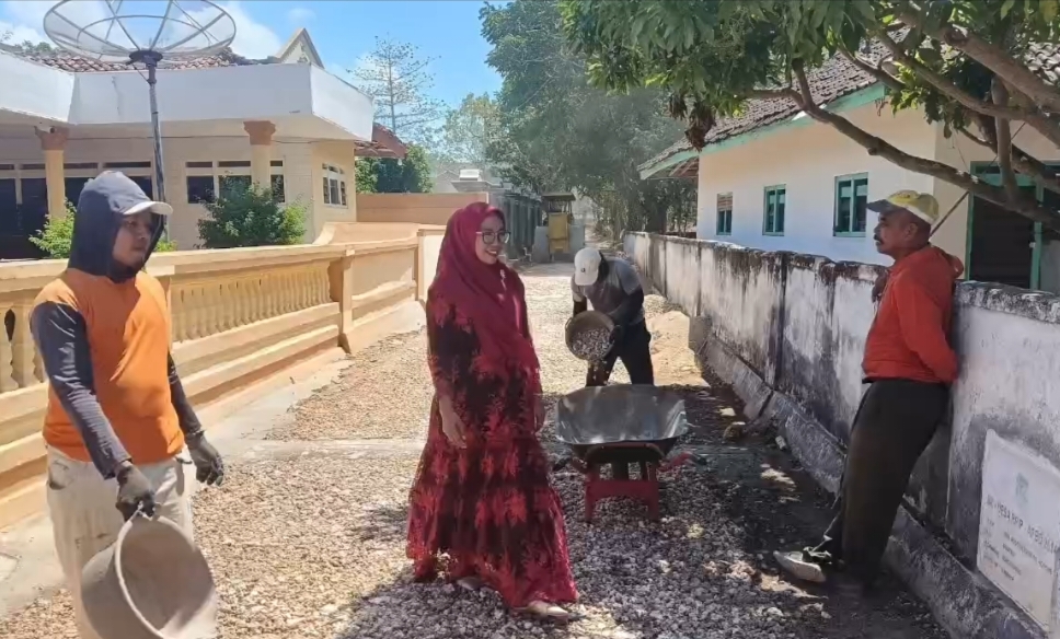 Pengaspalan Jalan Dusun Rosong Timur Tingkatkan Akses dan Mobilitas Warga, Kades Puri Rahayu: Bukti Komitmen Membangun Desa