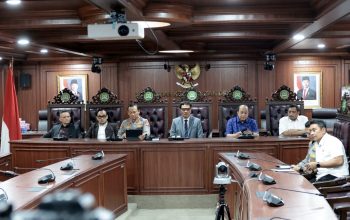 Tak Temukan Soal Pidana, Komisi III DPR RI: Polri dan Bank Mandiri Harus Segera Pulihkan Rekening Botok Pati Tak Temukan Soal Pidana, Komisi III DPR RI: Polri dan Bank Mandiri Harus Segera Pulihkan Rekening Botok Pati