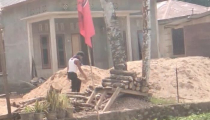 HUT RI ke-81 di Hunian Mandiri Tukka Disorot, Bendera Partai Disebut Dominasi Lokasi Bencana