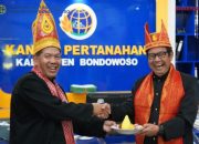 Syukuran HUT Ke-81 RI, Kantah Bondowoso Beri Apresiasi untuk Slamet Soeradji Jelang Mutasi