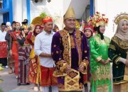 Semarakkan Kemerdekaan, Kantah Bondowoso Gelar Fashion Show Busana Adat Nusantara