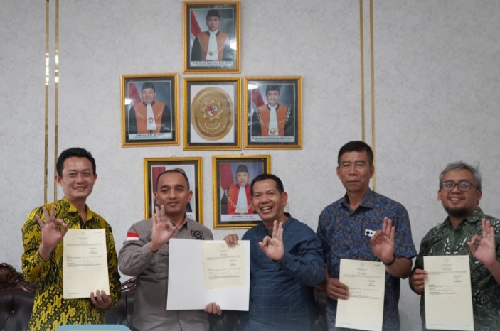 Kantah Bondowoso Serahkan 7 Sertipikat Aset kepada Pengadilan Negeri, Perkuat Kepastian Hukum BMN