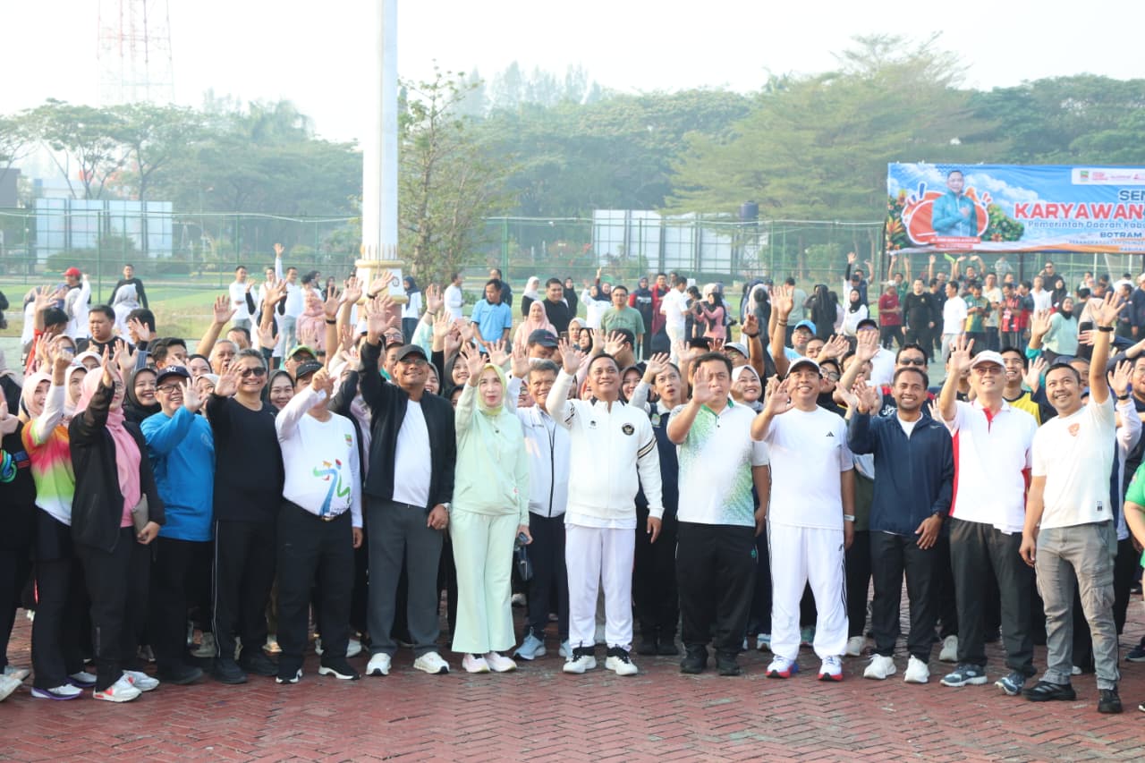 Plt Bupati Asep Surya Atmaja Ajak ASN Perkuat Kebersamaan Lewat Senam dan Botram