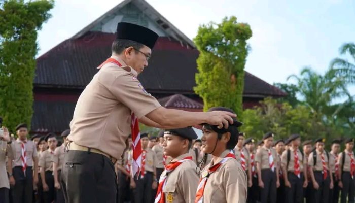 Pelantikan Kacu SMAN 1 Matauli Pandan, Tanamkan Semangat Nasionalisme dan Cinta Tanah Air Pelantikan Kacu SMAN 1 Matauli Pandan, Tanamkan Semangat Nasionalisme dan Cinta Tanah Air