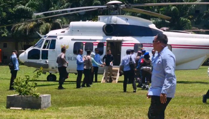 WAPRES GIBRAN RAKABUMING RAKA TINJAU DAERAH TERDAMPAK BENCANA DI TAPANULI TENGAH