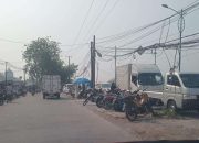 Biang Kemacetan, Warga Desak Pemerintah Tertibkan Parkir Liar Depan Perempatan Pasar Tegal Danas