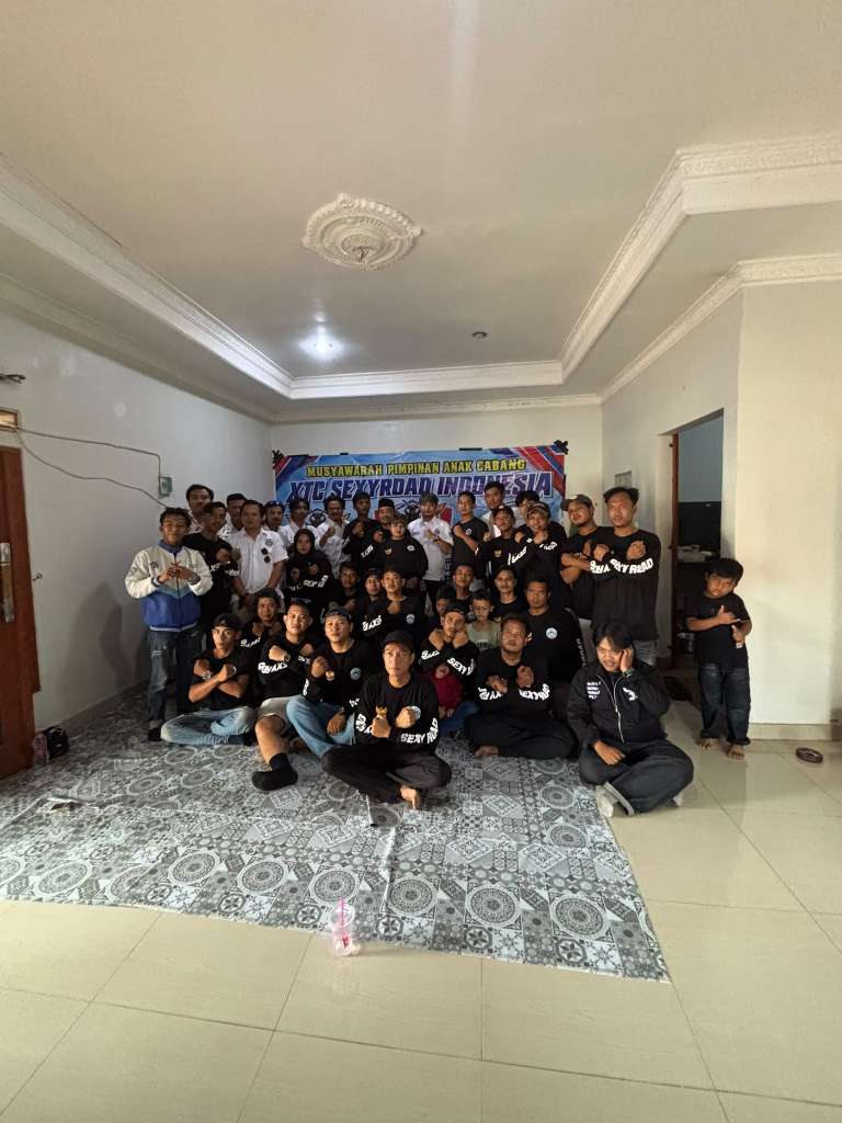 Solid di Internal, Peduli di Tengah Masyarakat: XTC Sexyroad Gelar Santunan Anak Yatim