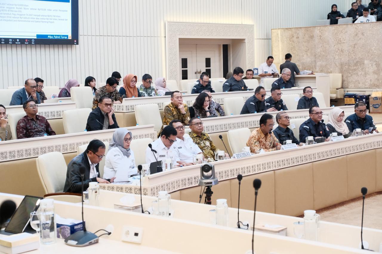 Fokus Ketahanan Pangan hingga Sertipikasi MBR, ATR/BPN Paparkan Rencana Anggaran 2027 di Komisi II DPR