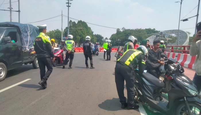 Operasi Gabungan di Jalan, Pengendara Melanggar hingga Nunggak Pajak Ditilang: Satlantas Polres Bogor bersama TNI Bantu Bappenda Tegakkan Aturan