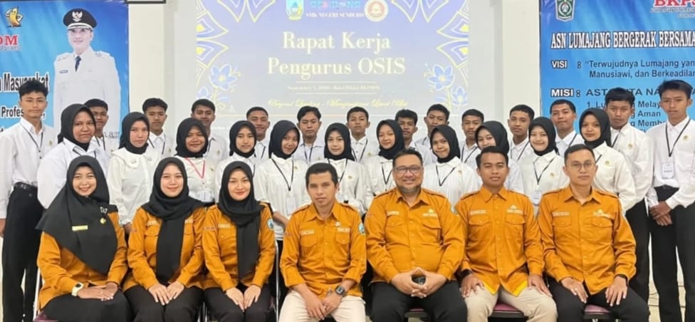 Raker OSIS SMKN Senduro: Menyiapkan Generasi Pemimpin, Bukan Sekadar Menjalankan Program