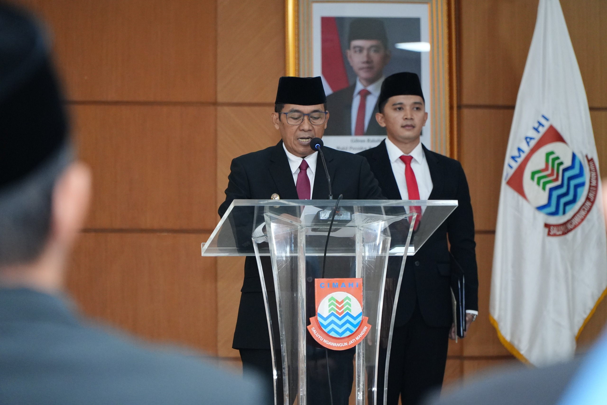PELANTIKAN PEJABAT PIMPINAN TINGGI PRATAMA DAN PEJABAT FUNGSIONAL PELANTIKAN PEJABAT PIMPINAN TINGGI PRATAMA DAN PEJABAT FUNGSIONAL