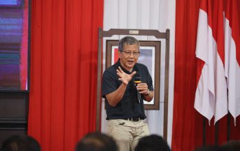 Tanah Bersinggungan dengan Segala Bidang, Rocky Gerung : STPN Adalah Kampus Paling Lengkap Tanah Bersinggungan dengan Segala Bidang, Rocky Gerung : STPN Adalah Kampus Paling Lengkap