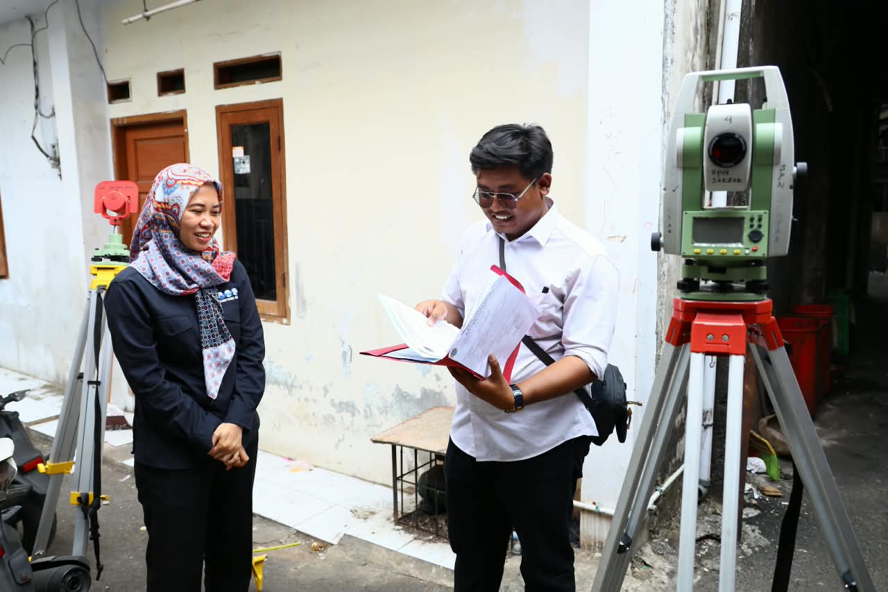 Dari Tiga Bulan ke 5 Hari, Warga Meruya Rasakan Manfaat Layanan Pengukuran Terjadwal di Kantor ATR/BPN