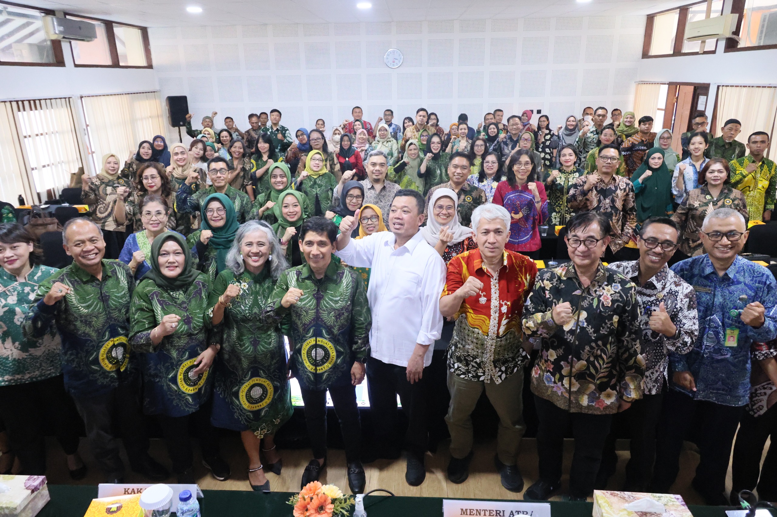 Reformasi Struktur Kantor Pertanahan Berbasis Kewilayahan, Menteri ATR/BPN Nusron : Semua Harus Berkolaborasi Reformasi Struktur Kantor Pertanahan Berbasis Kewilayahan, Menteri ATR/BPN Nusron : Semua Harus Berkolaborasi