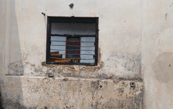 Rumah Guru di Lumajang Ludes Terbakar, Anggota DPR RI Bang Pur Turun Tangan Bantu Rehabilitasi