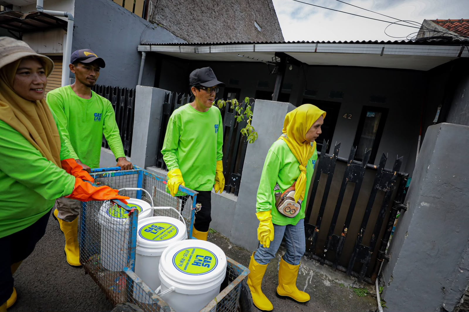 Hadapi Musim Hujan, Pemkot Siapkan Mitigasi dan Perkuat Pengelolaan Sampah dari Hulu Hadapi Musim Hujan, Pemkot Siapkan Mitigasi dan Perkuat Pengelolaan Sampah dari Hulu