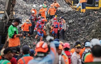 Kasus 7 korban Longsor di TPST Bantargebang Asep Kuswanto Tak Ditahan, Forkads Akan Gelar Aksi Di Dinas dan Kementerian Lingkungan Hidup Kasus 7 korban Longsor di TPST Bantargebang Asep Kuswanto Tak Ditahan, Forkads Akan Gelar Aksi Di Dinas dan Kementerian Lingkungan Hidup