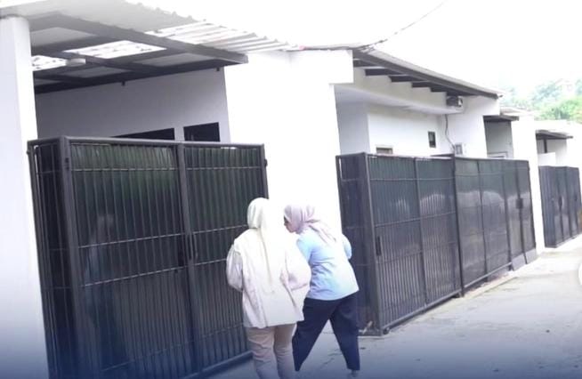 Kamar 'Mewah' Lapas Cibinong Dirjenpas Klaim Rumah Dinas, Pengamat : Kapan Diresmikan? Mengapa Tidak Pernah Dipublikasikan? Kamar 'Mewah' Lapas Cibinong Dirjenpas Klaim Rumah Dinas, Pengamat : Kapan Diresmikan? Mengapa Tidak Pernah Dipublikasikan?