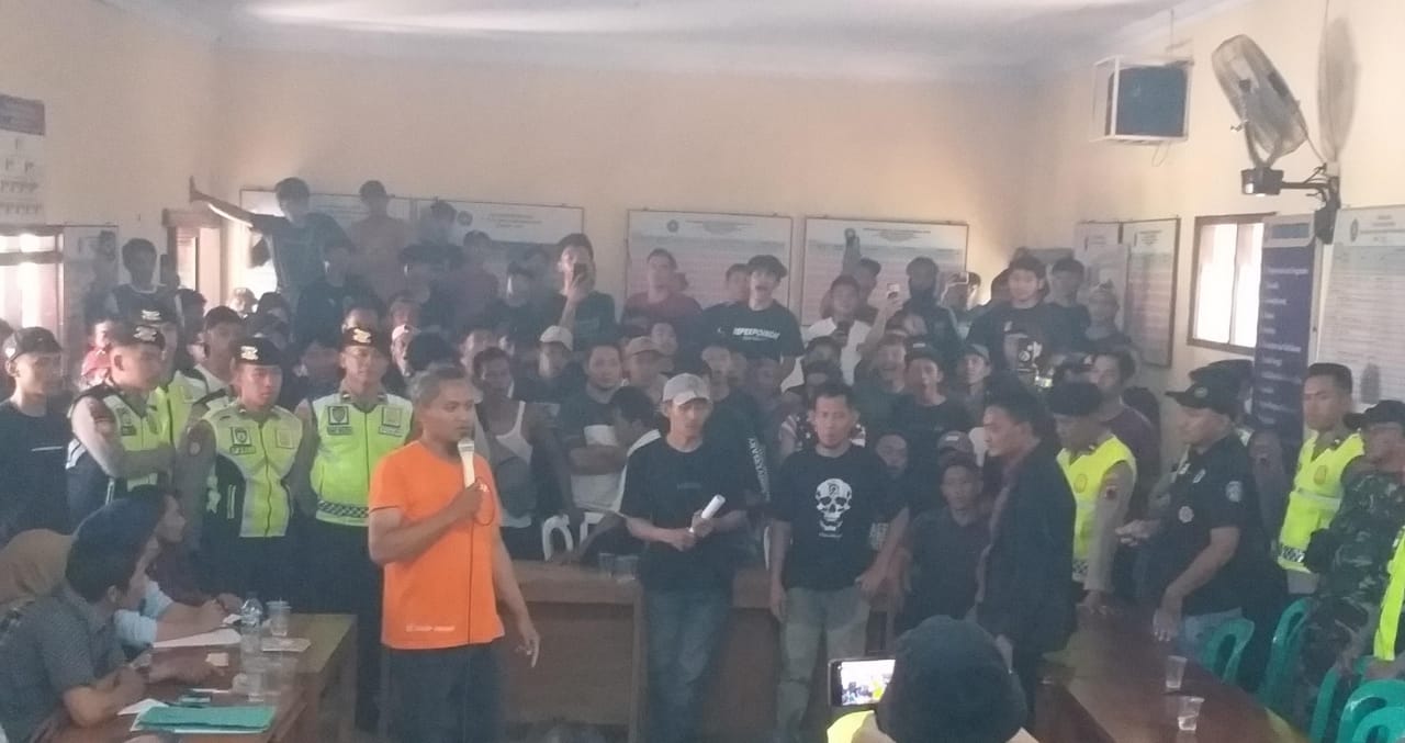 Puluhan Warga Tanjungtirta Gelar Aksi Jilid II, Desak Sekdes Mundur