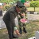 Peringati HUT ke-81 TNI, Kasdim 0821/Lumajang Tabur Bunga di Makam Kusuma Bangsa