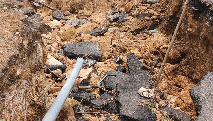 Jalan Menuju PLTA Sipansihaporas Longsor, Ribu Simatupang: Jangan Tunggu Korban Baru Bergerak Jalan Menuju PLTA Sipansihaporas Longsor, Ribu Simatupang: Jangan Tunggu Korban Baru Bergerak
