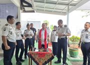 Kakanwil Ditjenpas Jawa Timur Kusnali Kunjungi Lapas Lumajang, Tinjau Pembangunan dan Resmikan Dapur Sehat.