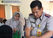 Maulid Nabi di Kantah Bondowoso, Ahmad Muqim Haryono Santuni 10 Anak Yatim