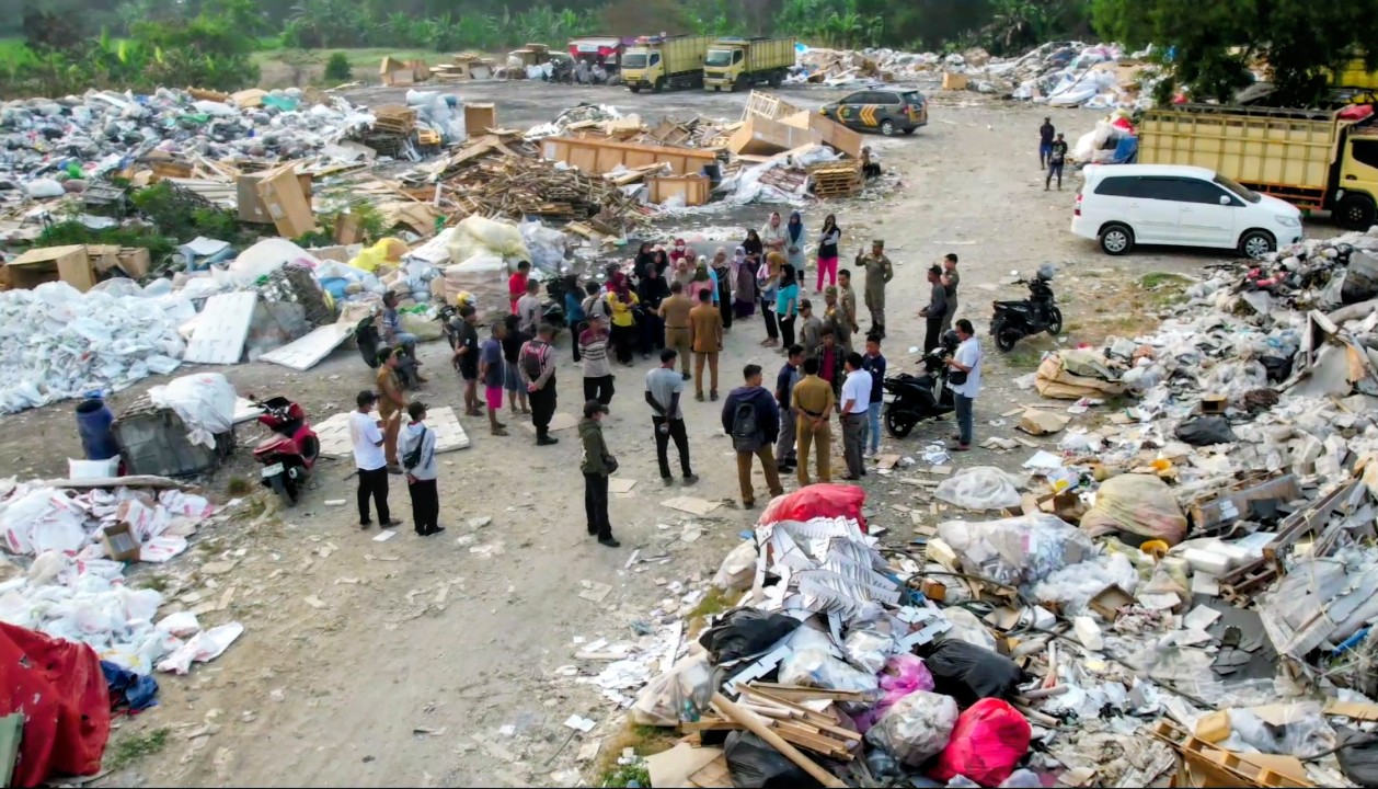 Belum Ada Kejelasan Legalitas Perizinan Usaha, Aktivitas Pengelolaan Sampah di Pasirtanjung Dihentikan Sementara