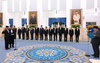 Resmi Dilantik Presiden Prabowo, Suahasil Nazara Gantikan Purbaya sebagai Menteri Keuangan Resmi Dilantik Presiden Prabowo, Suahasil Nazara Gantikan Purbaya sebagai Menteri Keuangan