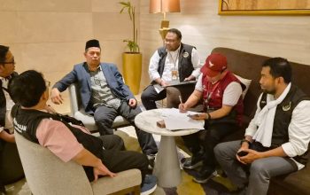 Puluhan Jemaah Umrah Asal Bekasi Sempat Tertahan di Kualanamu, Kemenhaj akan Evaluasi Pelayanan PPIU Puluhan Jemaah Umrah Asal Bekasi Sempat Tertahan di Kualanamu, Kemenhaj akan Evaluasi Pelayanan PPIU