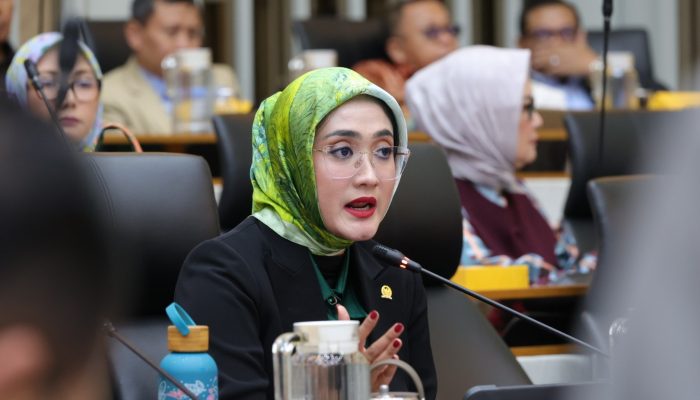 Rakyat Sesak Napas, Pemerintah Harus Kerahkan Seluruh Kekuatan Atasi Karhutla dan Tindak Tegas Korporasi Pembakar Hutan