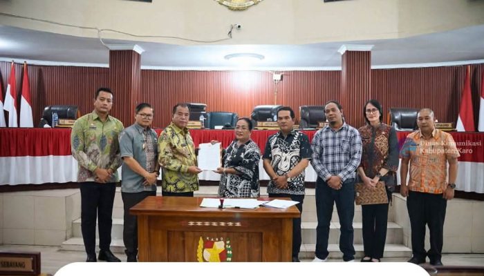Bupati Karo Sampaikan Perubahan Kedua Propemperda 2026 dan Usulkan 19 Ranperda untuk Tahun 2027