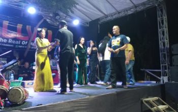 Pererat Silaturahmi Warga Desa Medalkrisna, Tokoh Masyarakat H. Nur Gelar Hiburan Dangdutan Pererat Silaturahmi Warga Desa Medalkrisna, Tokoh Masyarakat H. Nur Gelar Hiburan Dangdutan