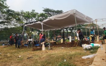 Jeritan Warga Sedang Berduka Diperas Oknum TPU Tanah Kusir, Modus Lahan Penuh Bayar Rp 8 Juta Demi Tanah Kuburan Jeritan Warga Sedang Berduka Diperas Oknum TPU Tanah Kusir, Modus Lahan Penuh Bayar Rp 8 Juta Demi Tanah Kuburan