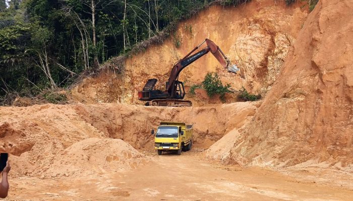 Kalau Izin Belum Terbit, Mengapa Galian Masih Berjalan? Pemkab Tapteng Diminta Buka-bukaan