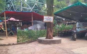 Penertiban Satpol PP Kota Depok Terlihat Gencar, Tapi Lapak di Depan SPBU BP Grand Depok City Aman Tanpa Tersentuh Penertiban Satpol PP Kota Depok Terlihat Gencar, Tapi Lapak di Depan SPBU BP Grand Depok City Aman Tanpa Tersentuh