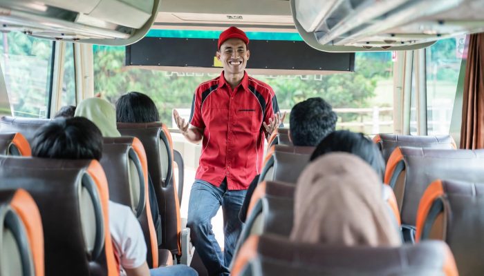 Ini Batas Jarak dan Ketentuan untuk Menjamak Shalat Saat Bepergian