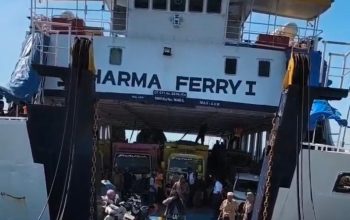 Belum Stabil? Dharma Ferry 1 Kembali Gangguan, Keberangkatan Sapudi–Jangkar Batal Belum Stabil? Dharma Ferry 1 Kembali Gangguan, Keberangkatan Sapudi–Jangkar Batal