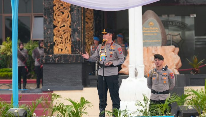 Resmi Pimpin Polda Sumut, Irjen Pol Sonny Irawan Disambut Ulos dan Tarian Tradisional
