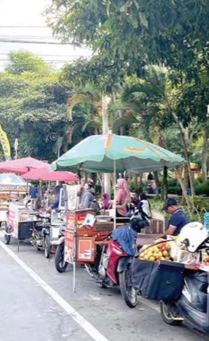 LAGI-LAGI VIRAL! Dugaan Pungutan terhadap Pedagang Kaki Lima di Pandan, Pemkab Tapteng Diminta Buka Suara