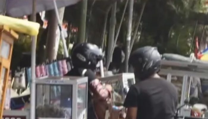 LAGI-LAGI VIRAL! Dugaan Pungutan terhadap Pedagang Kaki Lima di Pandan, Pemkab Tapteng Diminta Buka Suara LAGI-LAGI VIRAL! Dugaan Pungutan terhadap Pedagang Kaki Lima di Pandan, Pemkab Tapteng Diminta Buka Suara