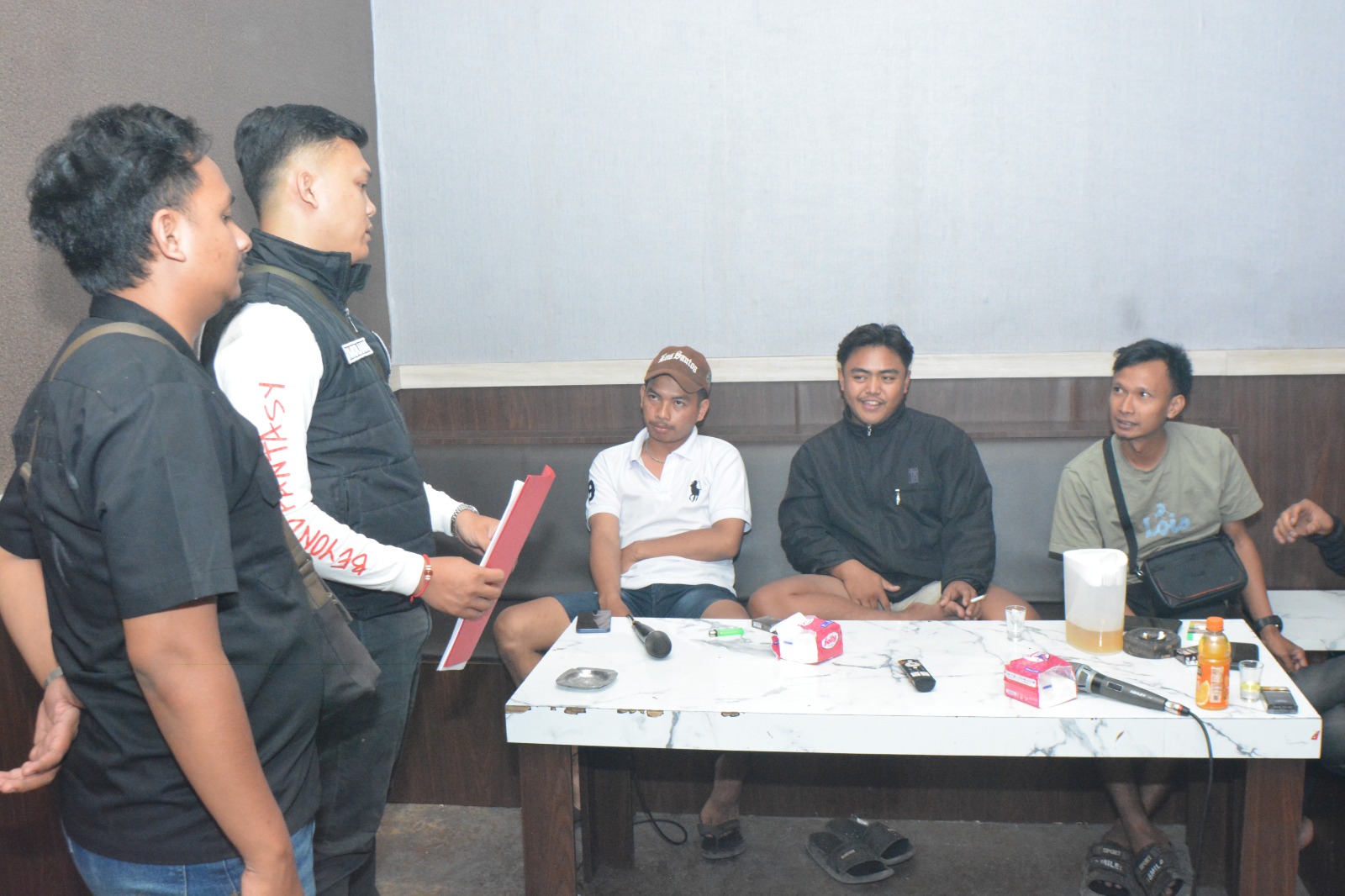 Polres Bondowoso Gelar Operasi Gabungan di Tempat Hiburan Malam, Hasil Tes Urine Negatif Narkoba