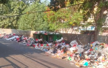 Retribusi Lancar, Dua Lokasi di Jakarta Barat Tenggelam dalam Sampah Berserakan dan Menggunung Saat Pejabat Tetap Terima Uang Rakyat