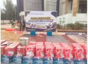 Bea Cukai Sumbagtim Selamatkan Potensi Kerugian Negara Rp20,56 Miliar, Jutaan Rokok Ilegal Dimusnahkan