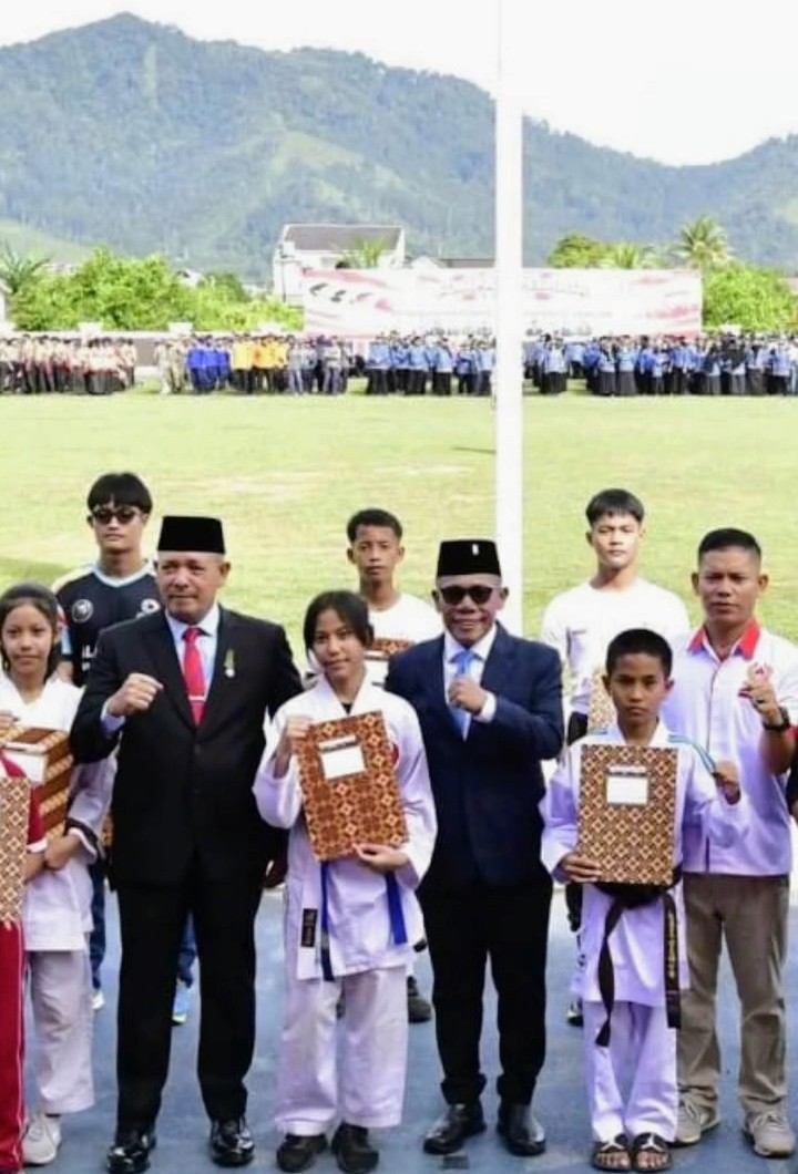JANGAN PERMALUKAN ATLET BERPRESTASI! APRESIASI DISEBUT HANYA RP100 RIBU, BUPATI MASINTON PASARIBU DAN DISPORA TAPTENG HARUS BUKA SUARA!