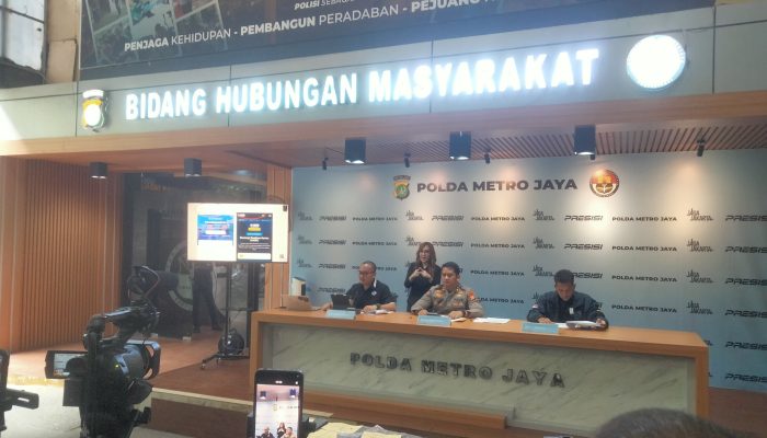 Berkeliaran di Rute MRT Sebar SMS Tipu-Tipu, Polda Metro Jaya Ungkap Jaringan Pembobolan Kartu Kredit